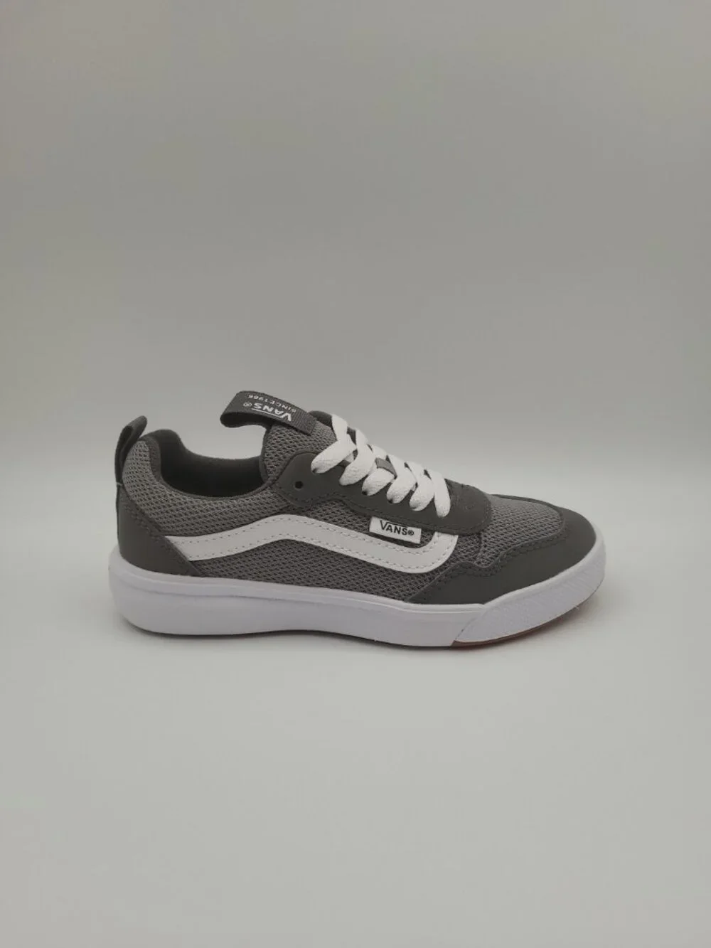 Vans Range Expo Mesh Youth Size 1Y Frost Grey White Skate Sneakers VN0A5ELENNQ